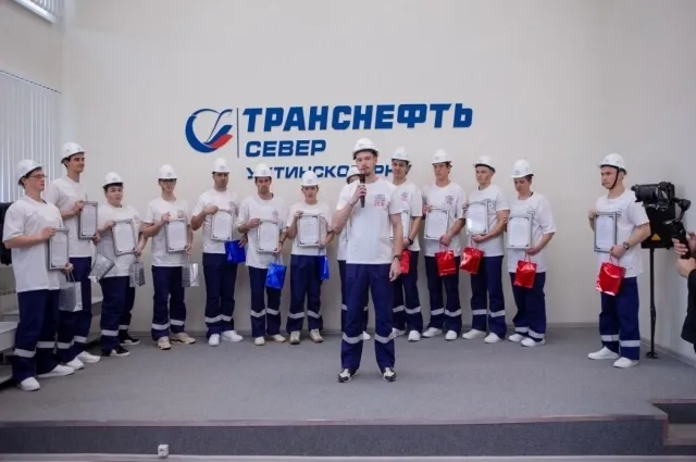 Молодых специалистов «Транснефть – Север» посвятили в нефтепроводчики