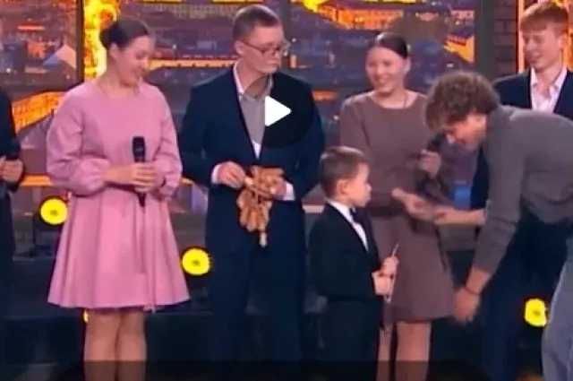 Семья фермеров из Коми исполнила коми песню в шоу Малахова