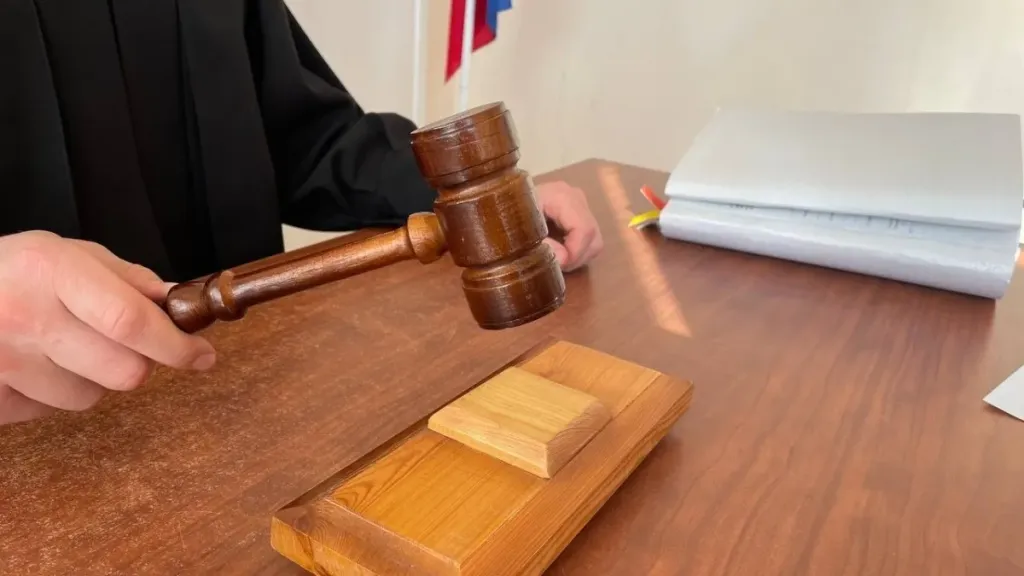 В Воркуте оштрафовали женщину за оскорбление работника ПВЗ