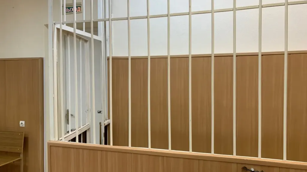 В Сыктывкаре осуждённого вернули в колонию за неявку в исправительный центр