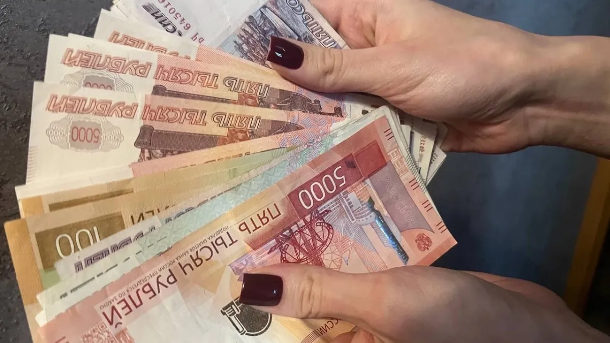 В Воркуте женщину приговорили к 200 часам работ за кражу чехла с деньгами